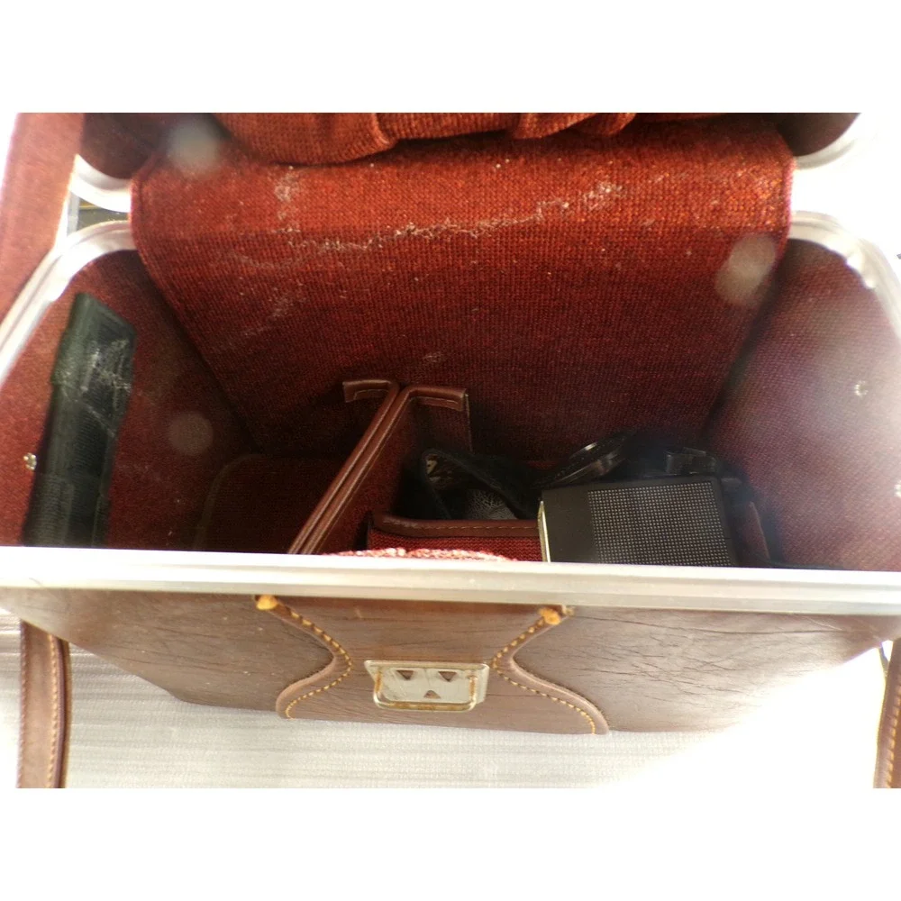 Unbranded vintage hard